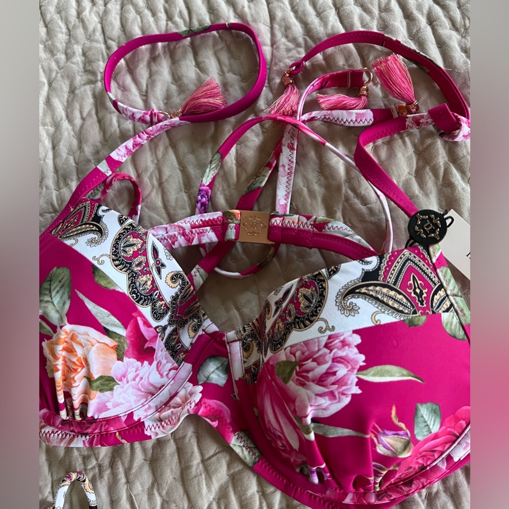 Floral bikini - Picture 9 of 9